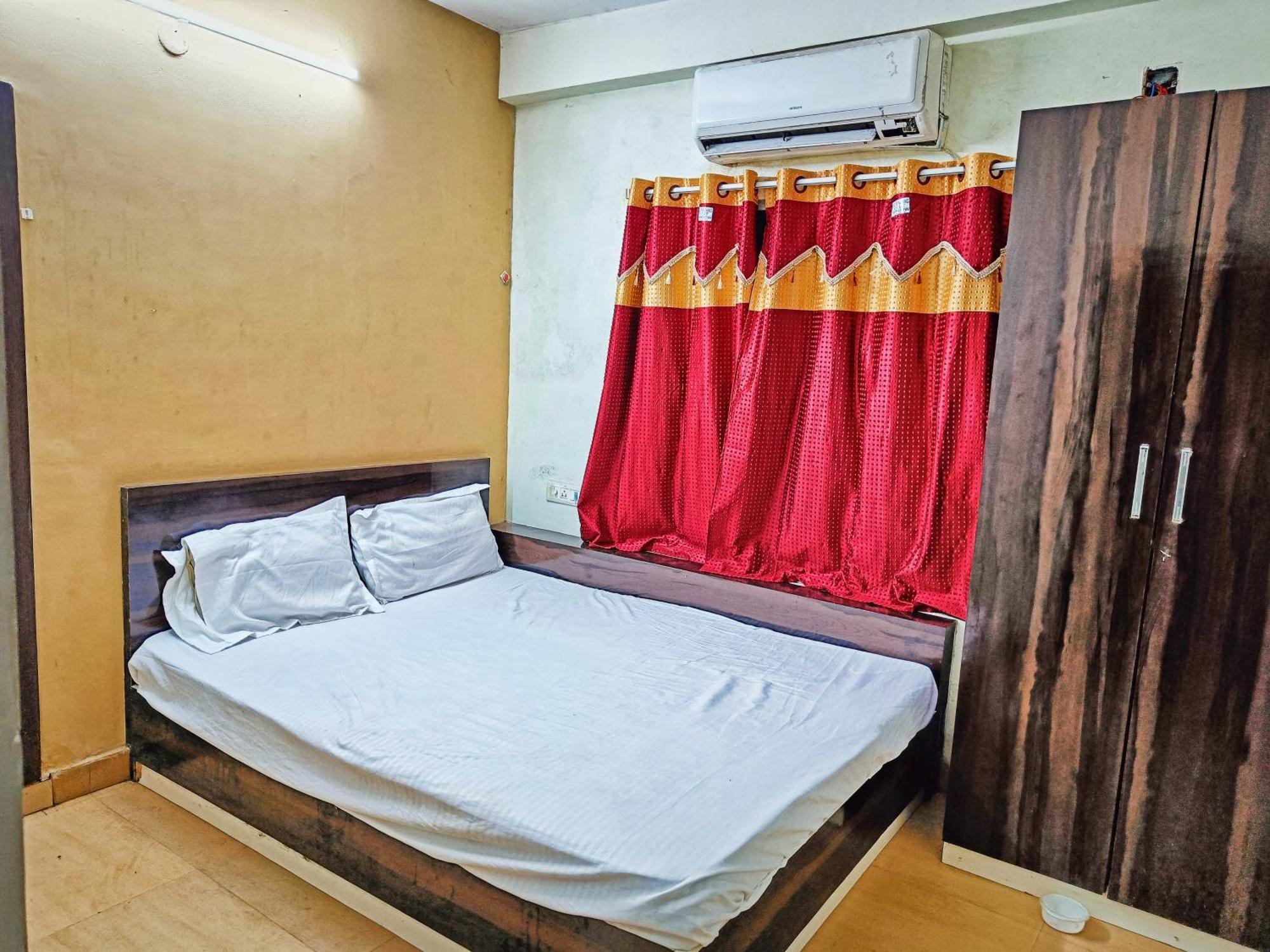 Rest Inn Hotel Newtown Road Near Tata Medical Calcutta  Esterno foto