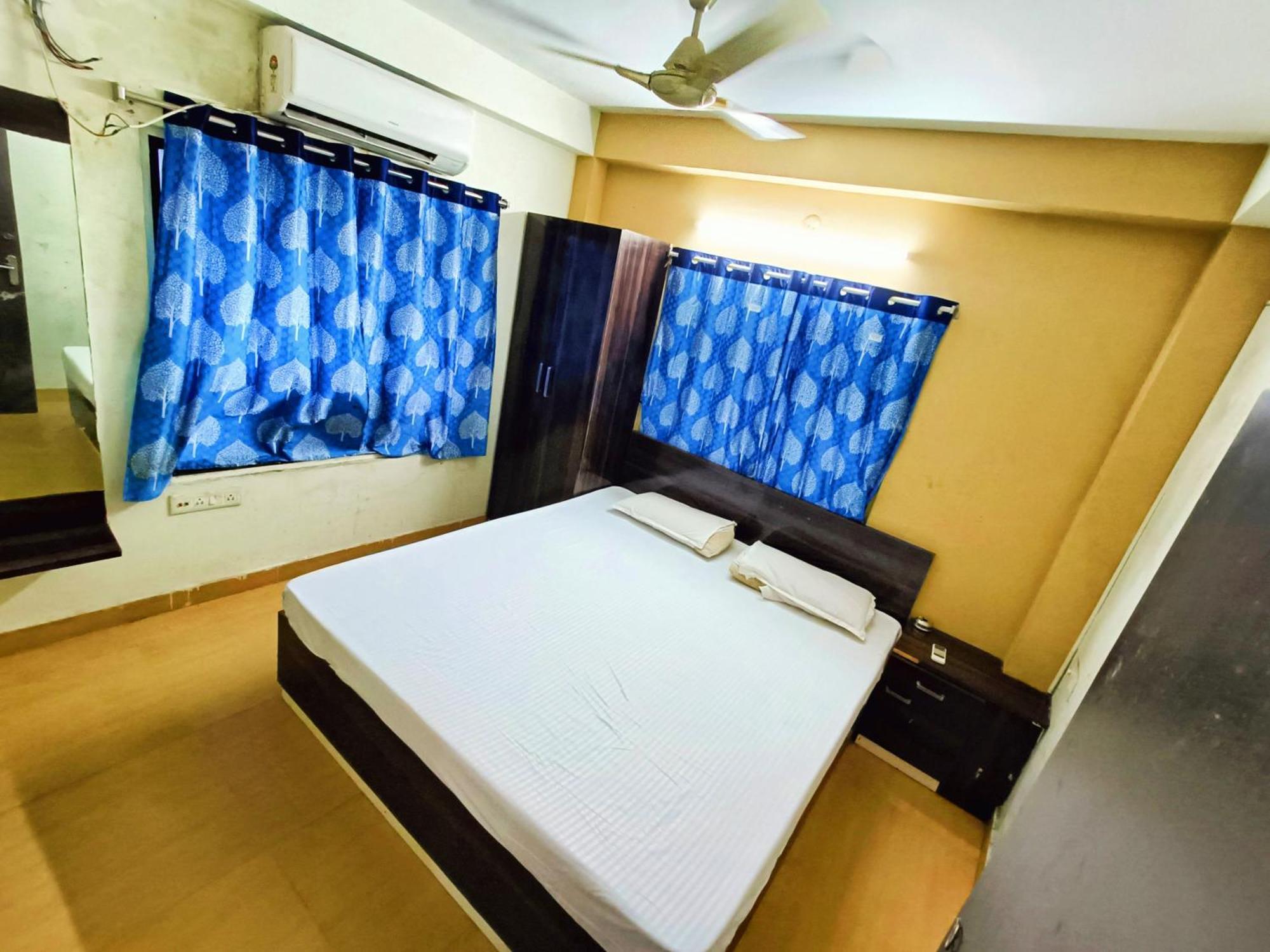 Rest Inn Hotel Newtown Road Near Tata Medical Calcutta  Esterno foto