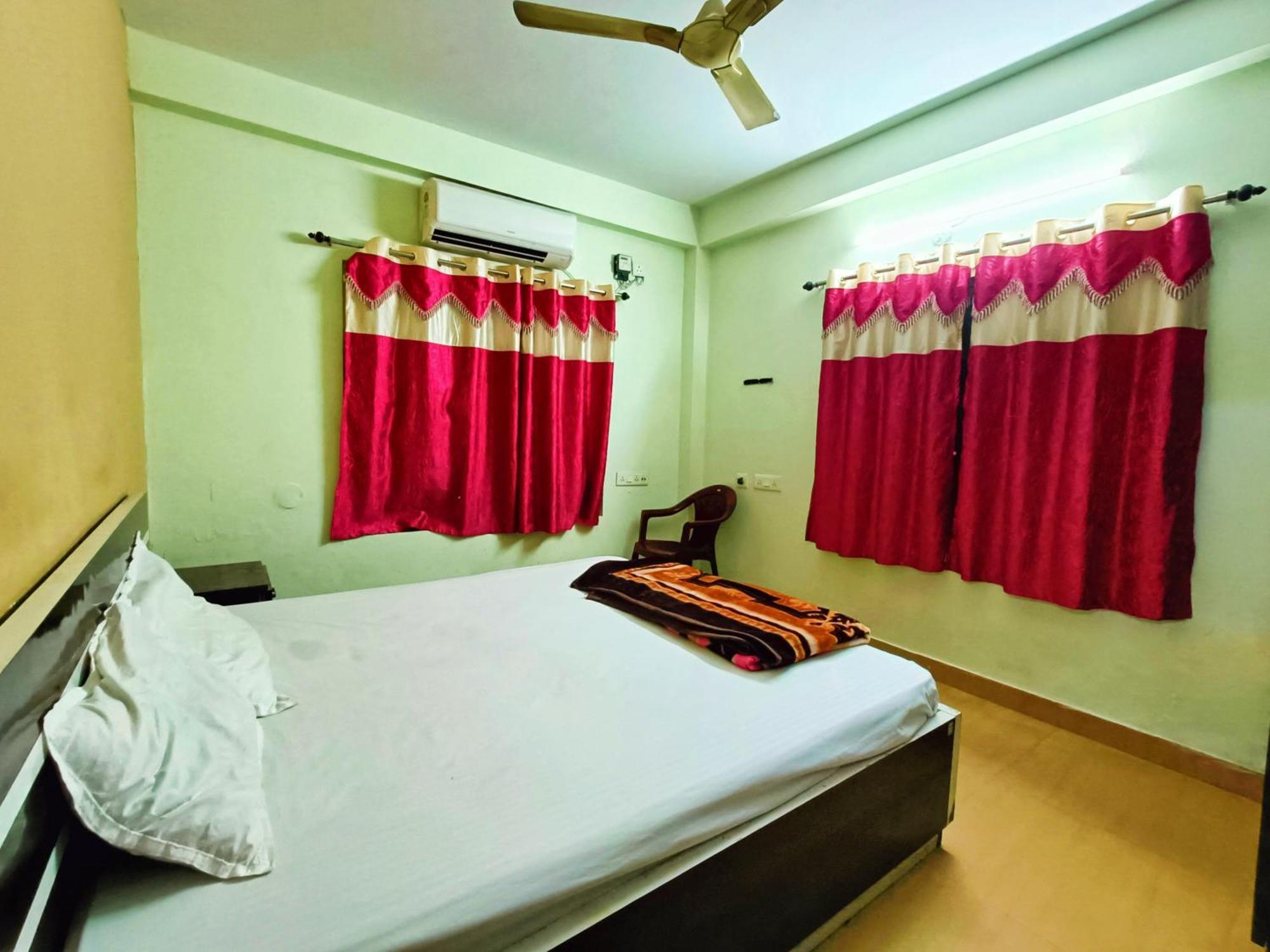 Rest Inn Hotel Newtown Road Near Tata Medical Calcutta  Esterno foto