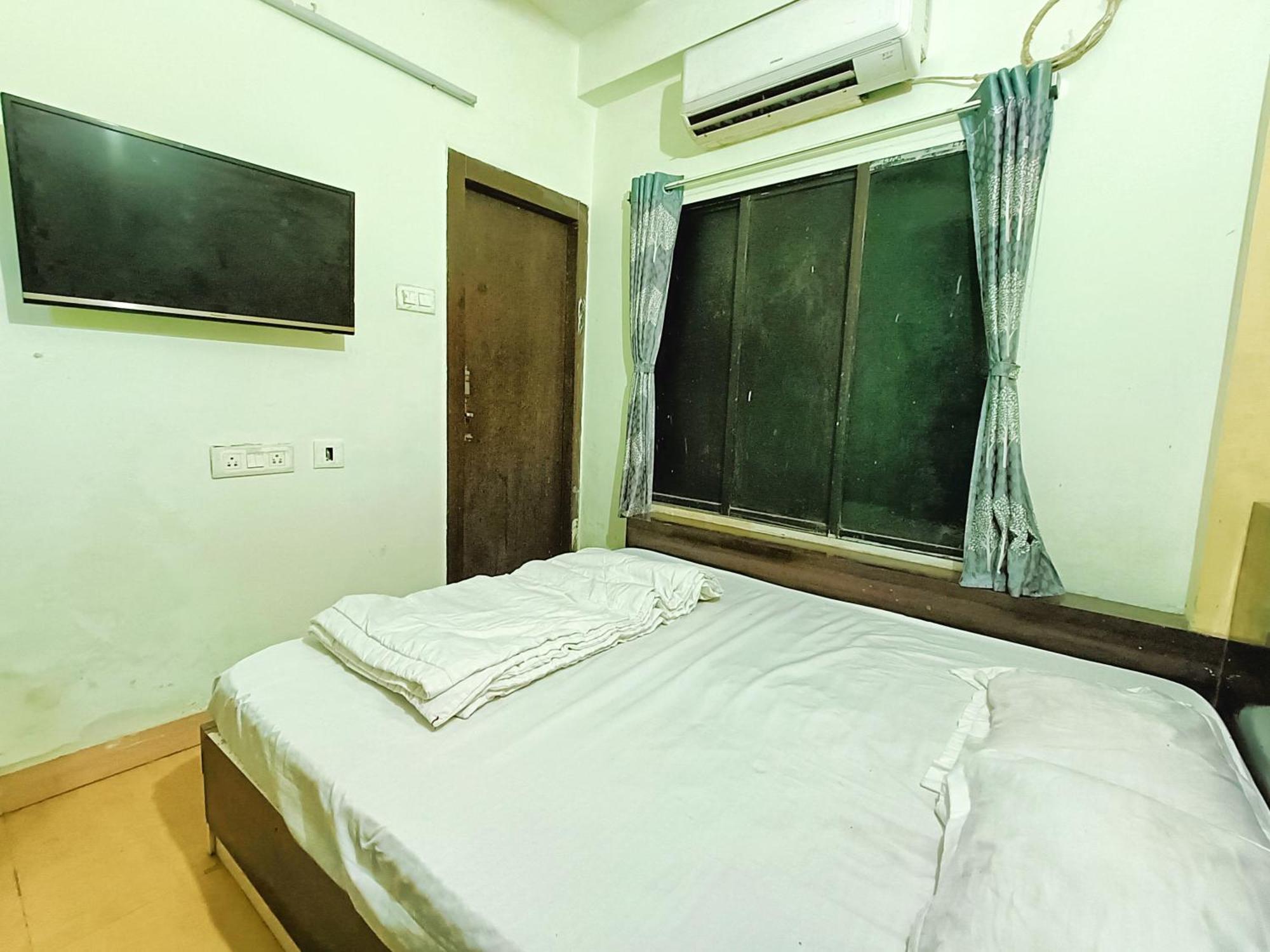 Rest Inn Hotel Newtown Road Near Tata Medical Calcutta  Esterno foto